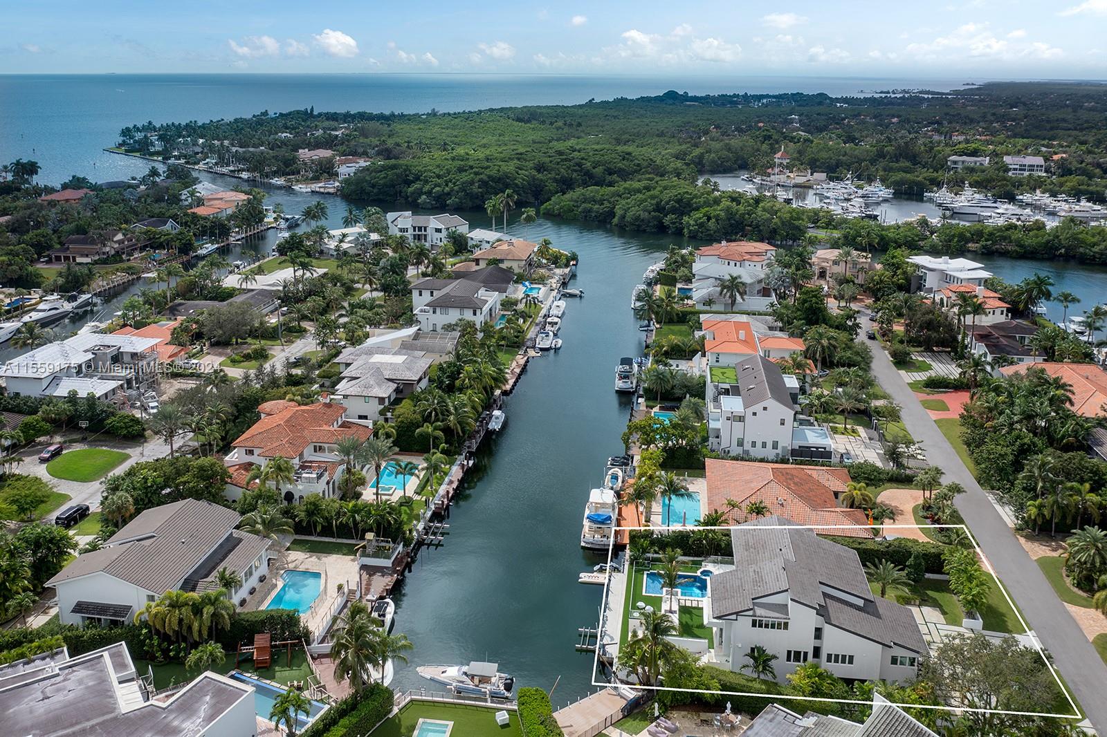 Sunrise Pl, Coral Gables, FL 33133