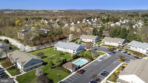 1008-1008 Horseshoe Dr, ROYERSFORD, PA, 19468-3359 | Card Image
