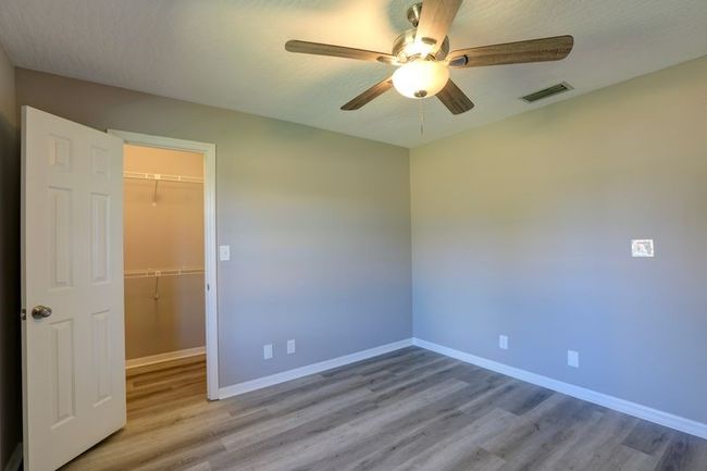 123 Friar Ct, House other with 3 bedrooms, 2 bathrooms and null parking in SEBASTIAN FL | Image 24