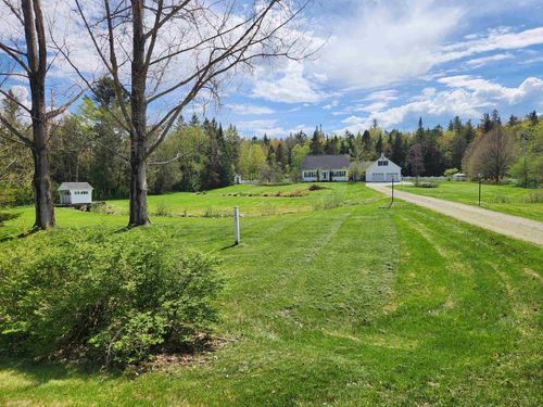 1017 Railroad St, Island Pond, VT, 05846-4497 | Card Image