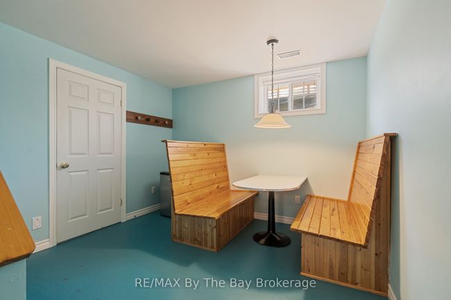 15 Baker St, House other with 4 bedrooms, 2 bathrooms and 4 parking in Wasaga Beach ON | Image 26