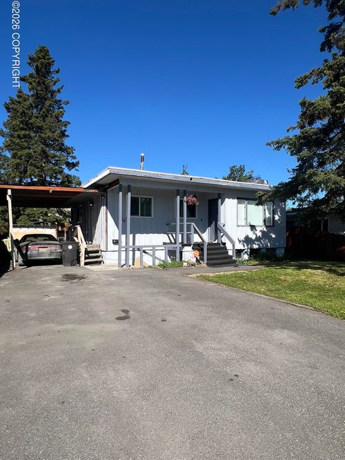716 N Park St, Anchorage, AK, 99508-1564 | Card Image