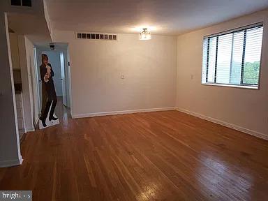 Residential Lease in ARLINGTON 4
