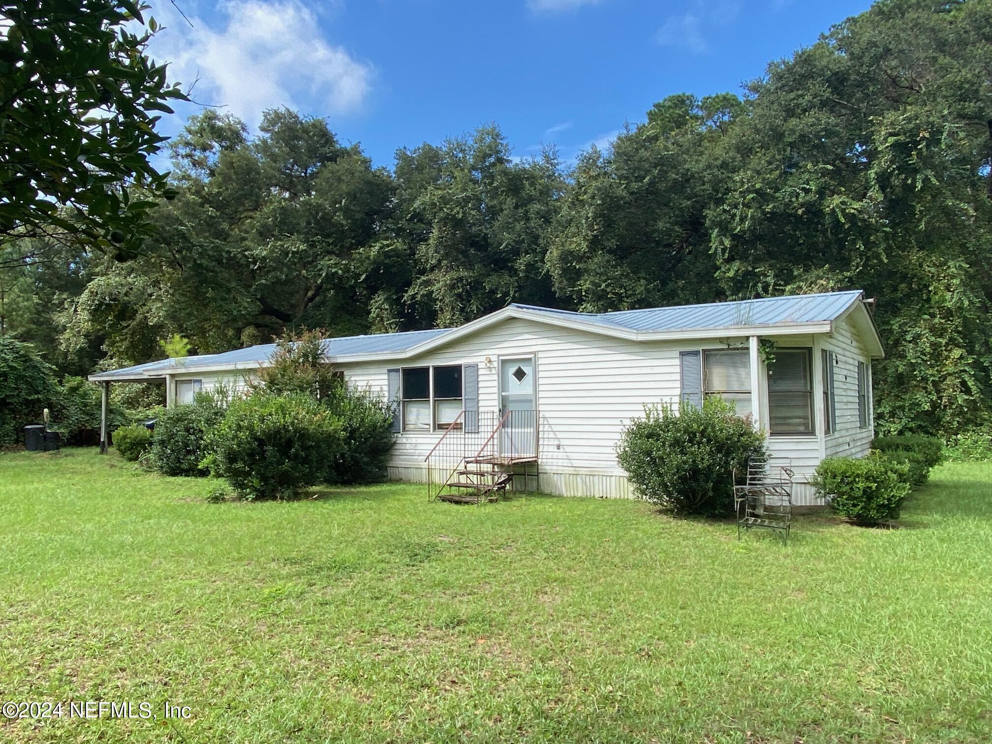Anthony Ave, Interlachen, FL 32148