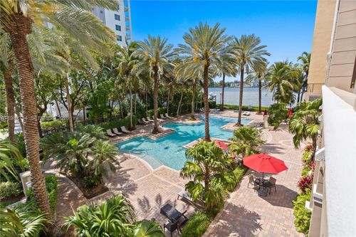 apt-1301-17100 N Bay Rd, Sunny Isles Beach, FL, 33160-3456 | Card Image