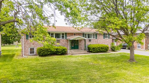 221 S Small Ave, Kankakee, IL, 60901-3282 | Card Image