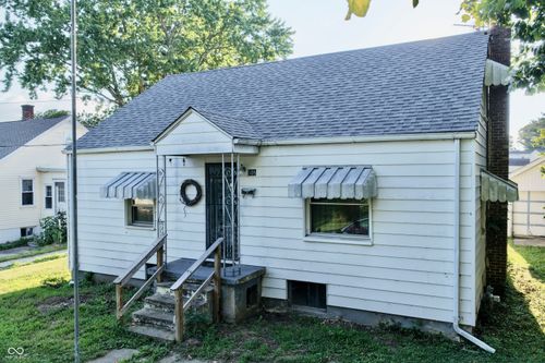 508 S Poplar St, Brownstown, IN, 47220-1942 | Card Image
