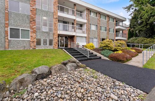 1331 Fir St, White Rock, BC, V4B4B3 | Card Image