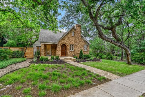 1704 Travis Heights Blvd, Austin, TX, 78704-3124 | Card Image