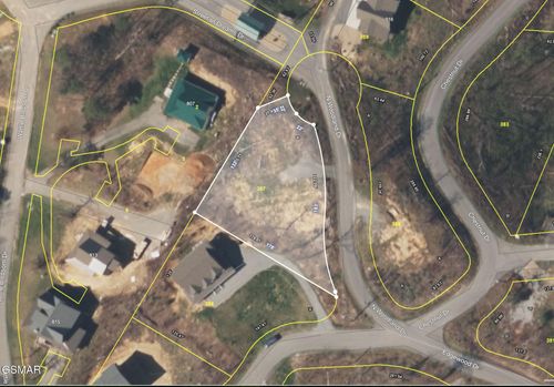 909 N Woodland Dr, Gatlinburg, TN, 37738-4449 | Card Image