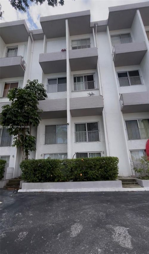 apt-312-7801 Ne 4th Ct, Miami, FL, 33138-4503 | Card Image