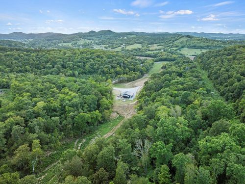215 Hickman Creek Rd S, Hickman, TN, 38567-5068 | Card Image