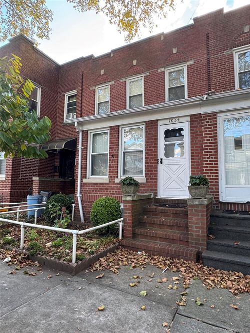7854 75th St, Glendale, NY, 11385-7430 | Card Image