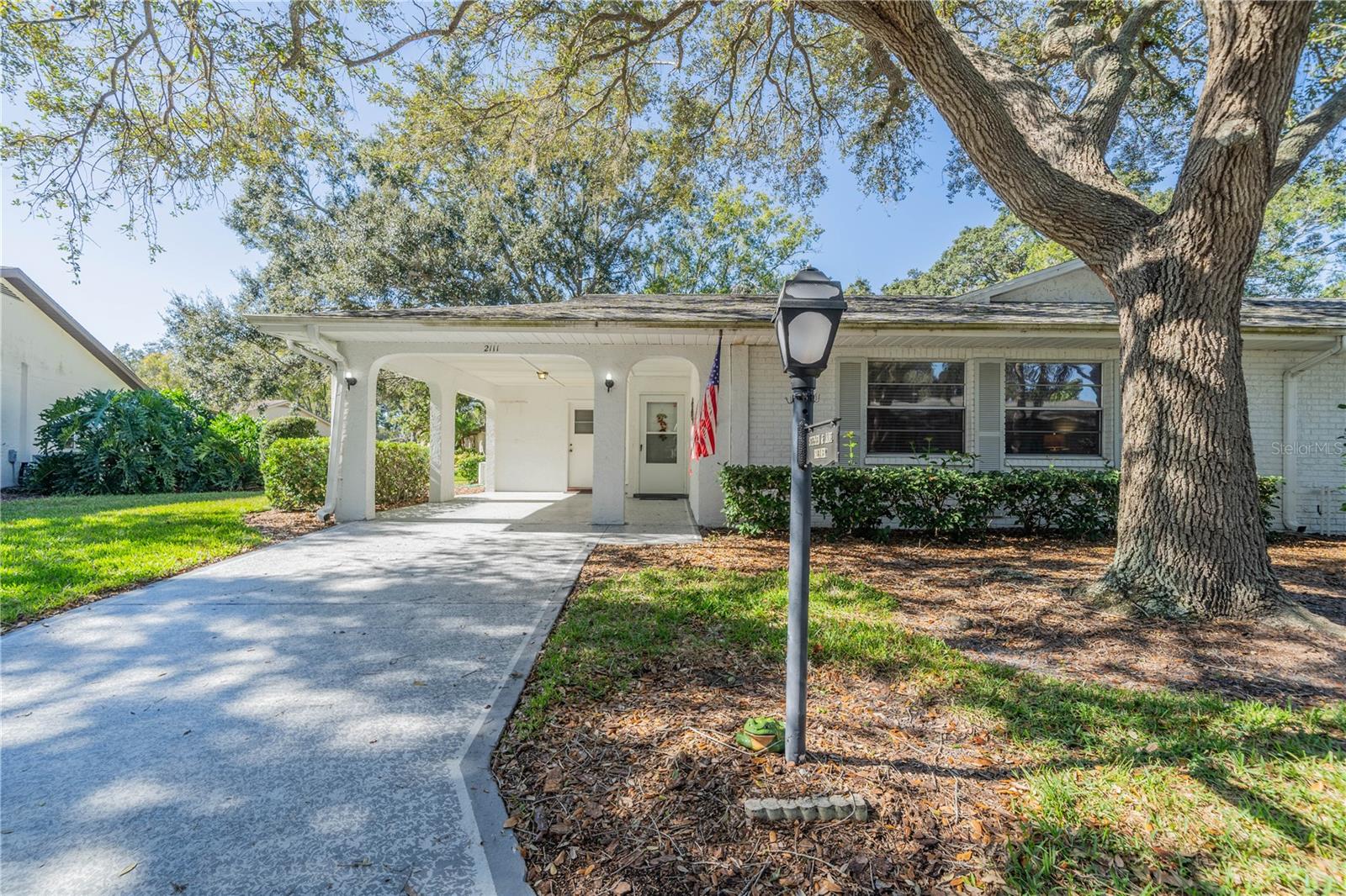Hailstone Cir, Sun City Center, FL 33573