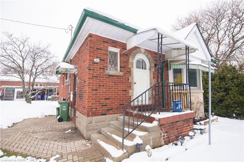 90 Osler Dr, Dundas, ON, L9H4B5 | Card Image