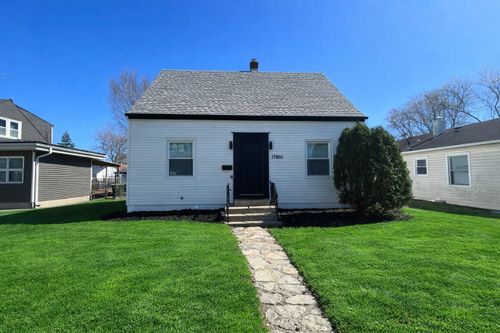 17855 Walter St, Lansing, IL, 60438-2329 | Card Image