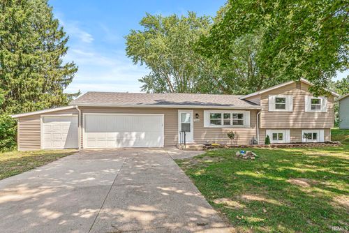 52680 Walsingham Ln, South Bend, IN, 46637-4441 | Card Image