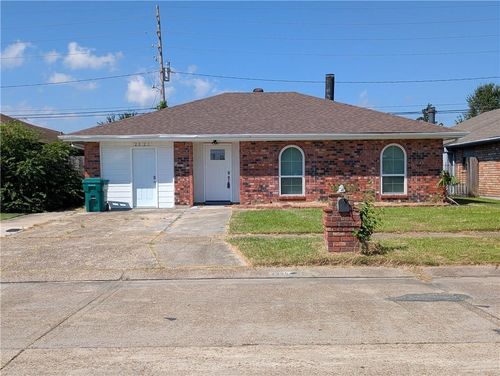 2325 Yorktowne Dr, La Place, LA, 70068-2319 | Card Image