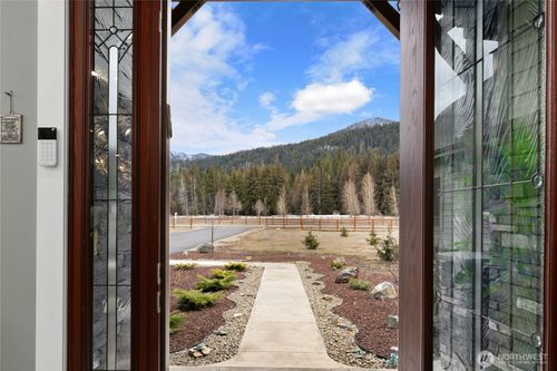 1550 Old Cedars Rd, Cle Elum, WA, 98922-8870 | Card Image