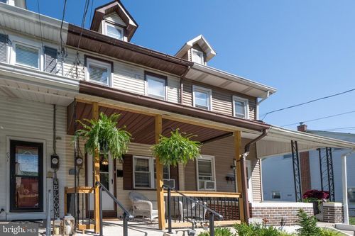 649 Furnace St, Emmaus, PA, 18049-3709 | Card Image