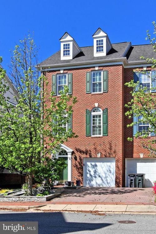 5120 Grimm Dr, ALEXANDRIA, VA, 22304-8652 | Card Image
