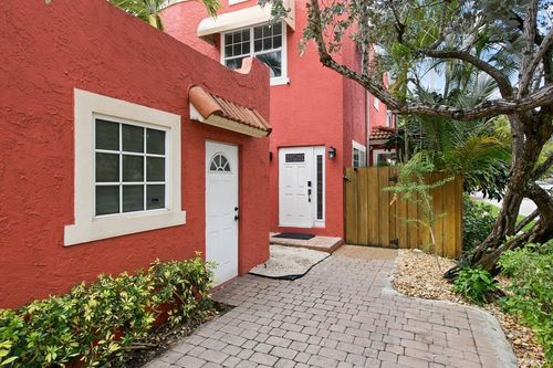 645 Nw 2nd Ave, Fort Lauderdale, FL, 33311-7408 | Card Image