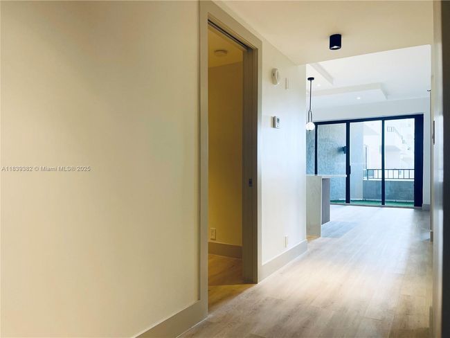 APT-305 - 201 Crandon Blvd, Condo with 1 bedrooms, 2 bathrooms and null parking in Key Biscayne FL | Image 24