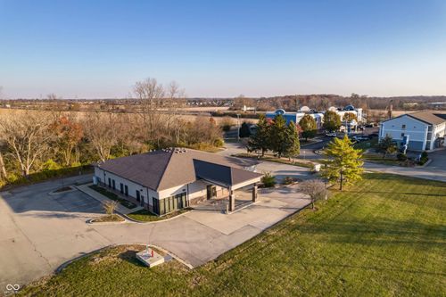 2220 59th St, Anderson, IN, 46013-3086 | Card Image