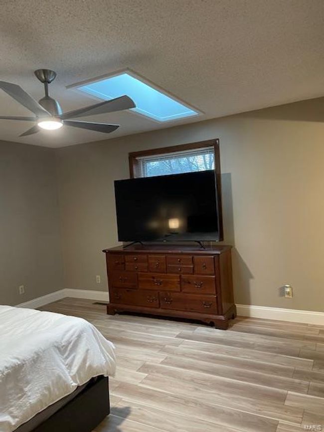 View of bedroom | Image 7