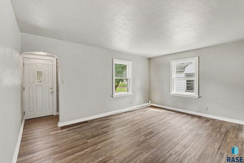 2027 S Euclid Ave Avenue, Sioux Falls, SD, 57105 | Card Image