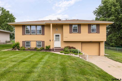 12306 Anne Street, Omaha, NE, 68137 | Card Image
