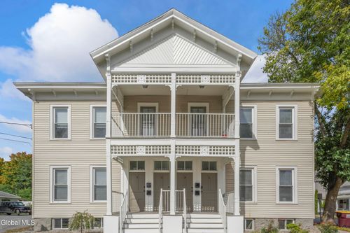 1 Oak St, Saratoga Springs, NY, 12866-4150 | Card Image