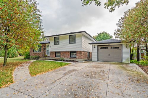 12 Kinburn Cres, London, ON, N6E1J2 | Card Image