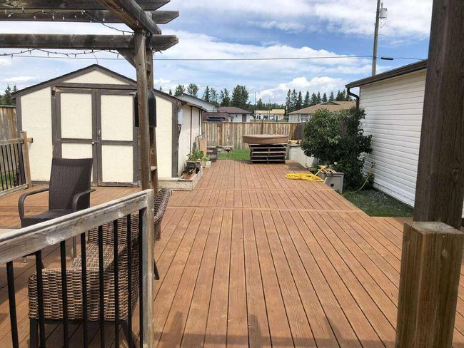 4 Noblefern Way Sw, Home with 3 bedrooms, 2 bathrooms and 4 parking in Sundre AB | Image 15