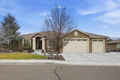 2405 Tiger Lane, Richland, WA, 99352 | Card Image