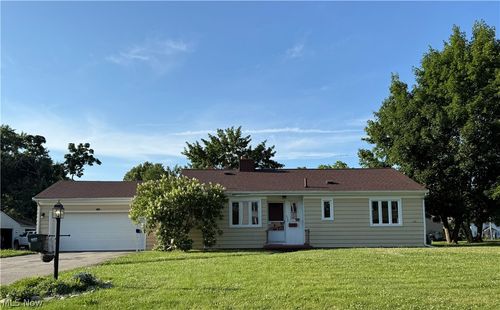 426 W Oregon Ave, Sebring, OH, 44672-1135 | Card Image