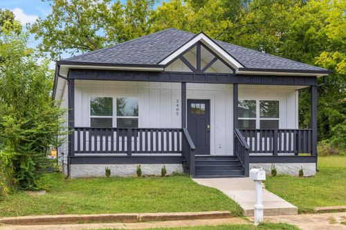 2405 Kirby Ave, Chattanooga, TN, 37404-3806 | Card Image