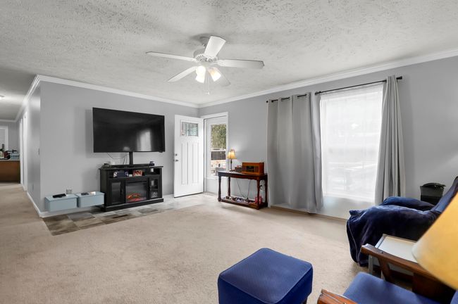 320 E Poplar | Image 9
