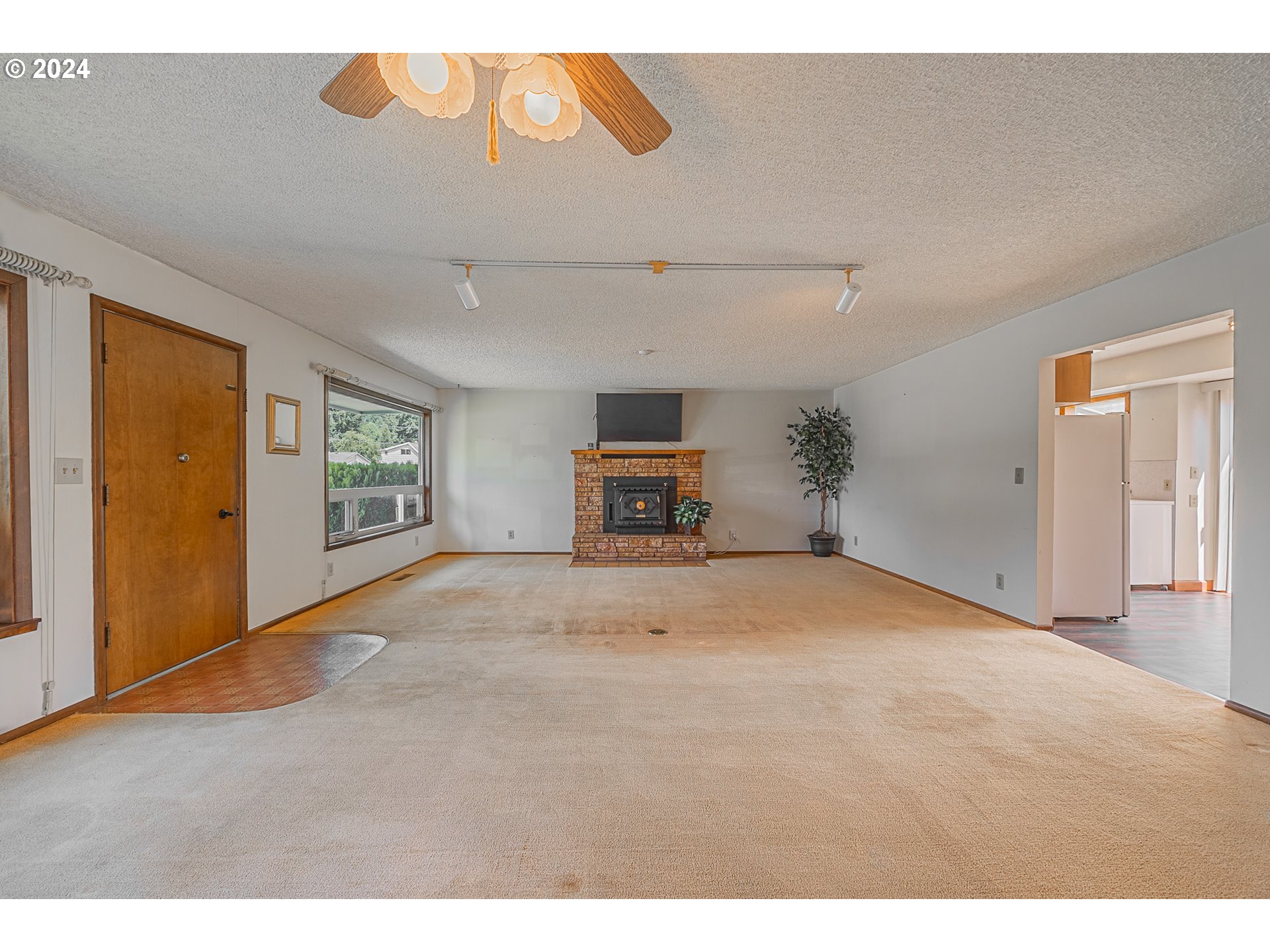 Myrtle St, Coquille, OR 97423