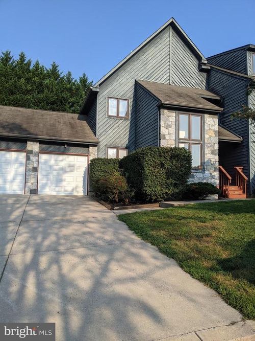 103 Foxfire Dr, NEWARK, DE, 19711-4372 | Card Image