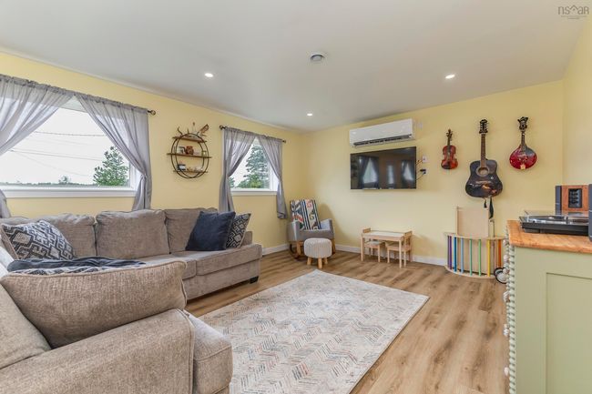 259 Old Loop Highway 4, House other with 2 bedrooms, 1 bathrooms and null parking in Kemptown NS | Image 12