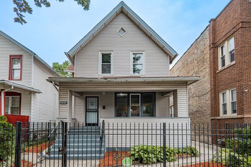1218 N Parkside Ave, CHICAGO, IL, 60651-1143 | Card Image