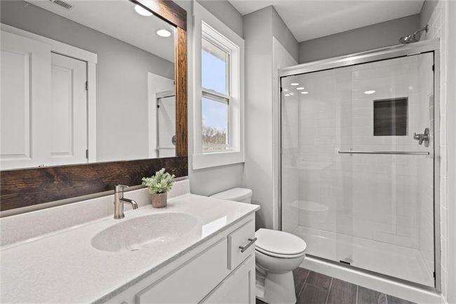 7295 Nw Forest Lakes Dr, House other with 5 bedrooms, 5 bathrooms and null parking in Parkville MO | Image 30