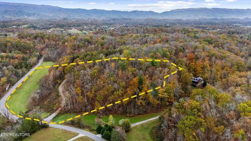 703 N Knob Creek Rd, Seymour, TN, 37865-6037 | Card Image