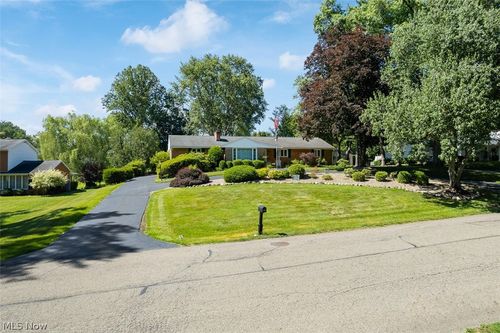 354 47th Street Nw, Canton, OH, 44709 | Card Image