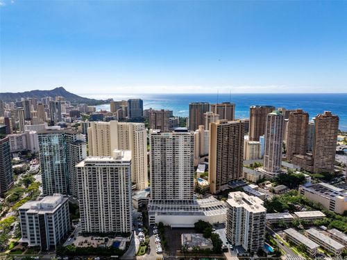 2211-400 Hobron Ln, Honolulu, HI, 96815-1205 | Card Image