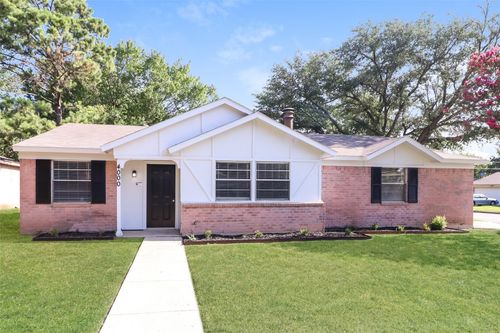 4000 School Hill Cir, Arlington, TX, 76017-3308 | Card Image