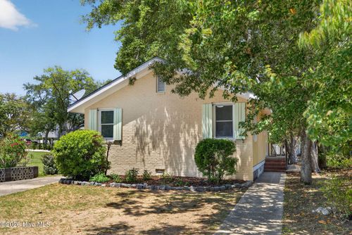 314 Atlanta Ave, Carolina Beach, NC, 28428-5105 | Card Image