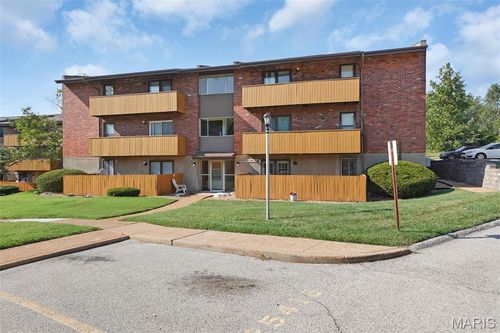 apt-b-2541 Brush Ct, Saint Louis, MO, 63125-3501 | Card Image