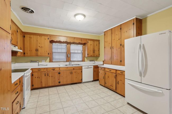 25-web-or-mls-Rogers Rd-025 | Image 39